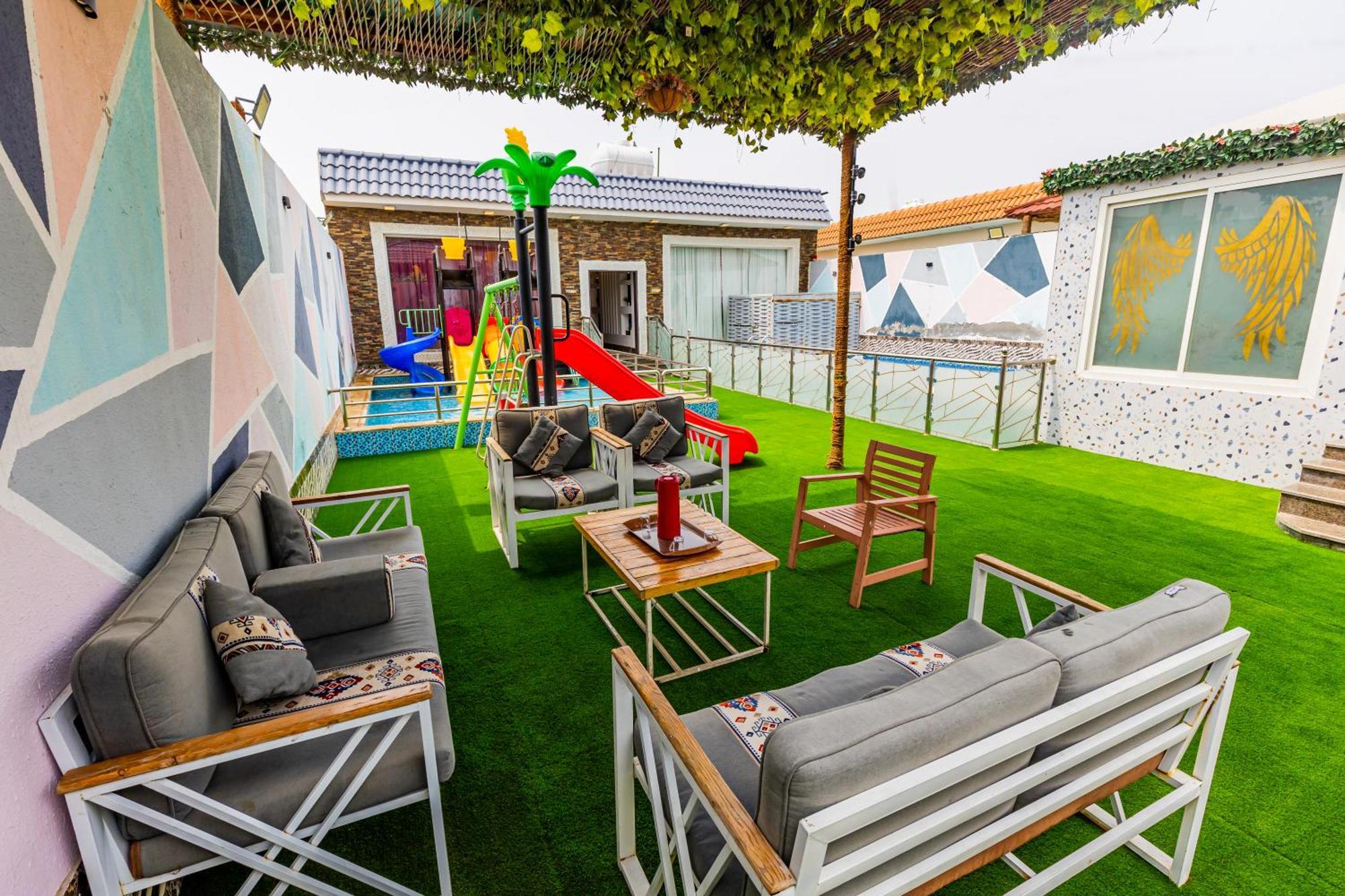 Villa شاليهات الكوخ السويسري وأكوابارك Ash Shishah Exterior foto