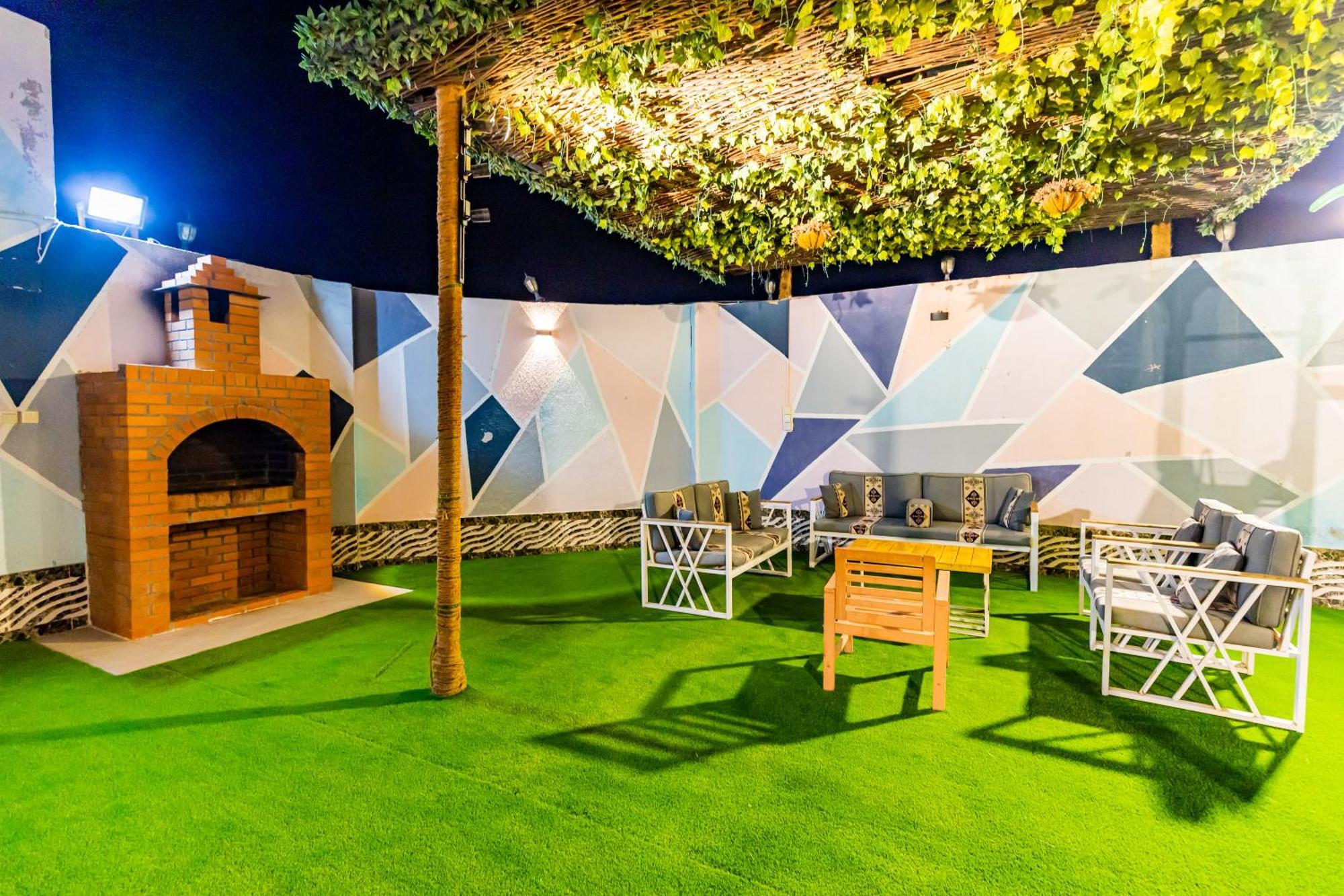 Villa شاليهات الكوخ السويسري وأكوابارك Ash Shishah Exterior foto