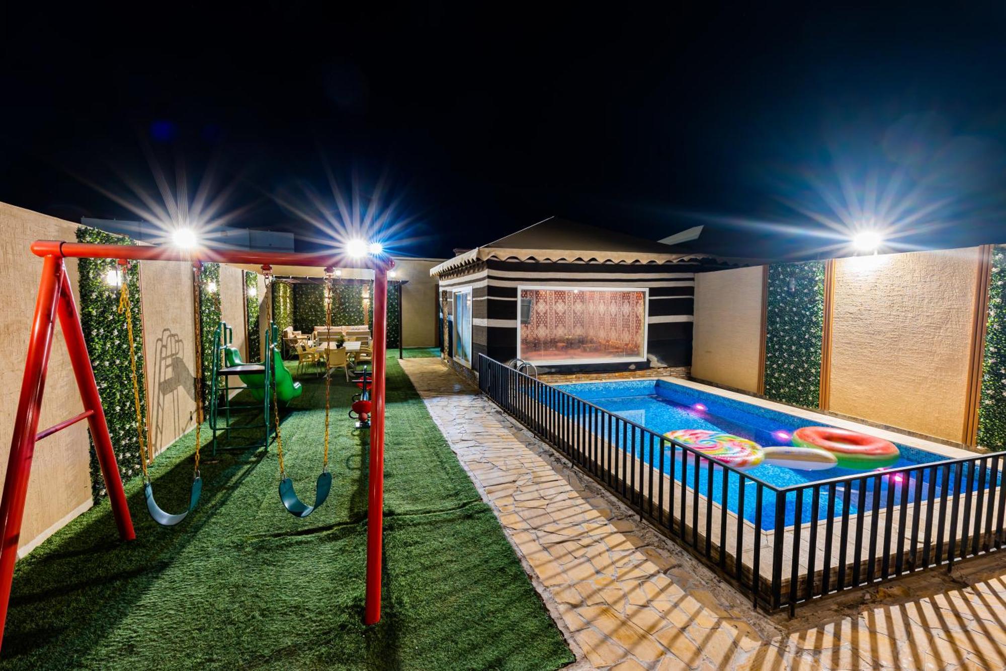 Villa شاليهات الكوخ السويسري وأكوابارك Ash Shishah Exterior foto